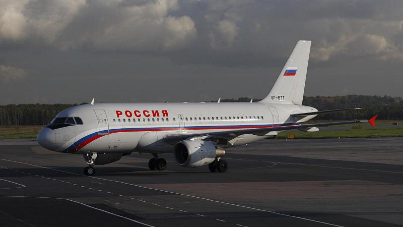 Airbus A319<br>ОАО «Авиакомпания Россия»